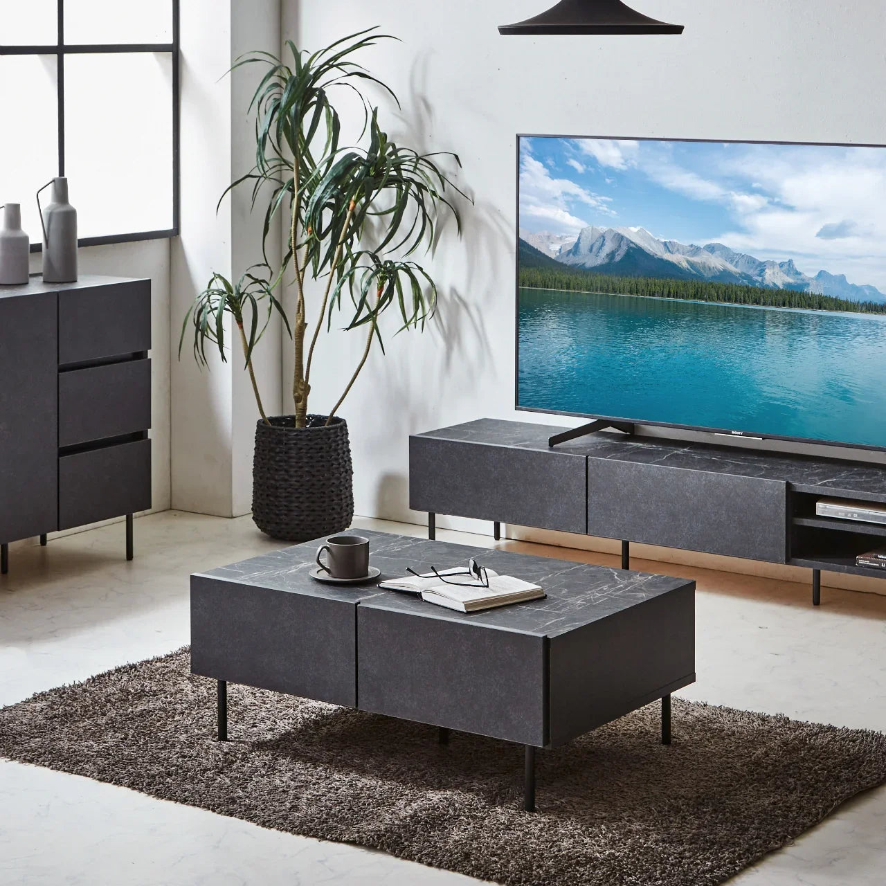 センターテーブルVI